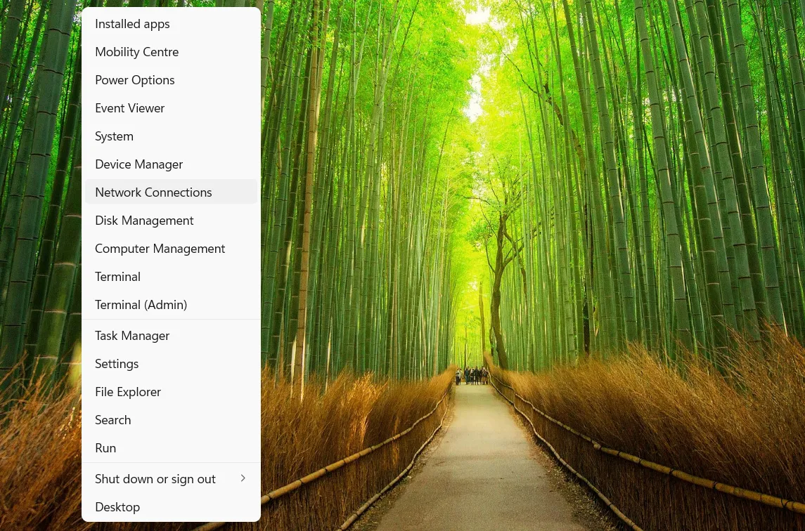 Cửa sổ Quick Access Menu của Windows hiển thị các tùy chọn hệ thống nhanh, với tùy chọn 'Network Connections' được làm nổi bật