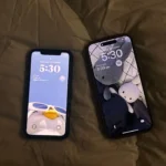 Điện thoại iPhone X và iPhone 15 Pro Max trên nền vải, minh họa sự phát triển của thiết bị Apple