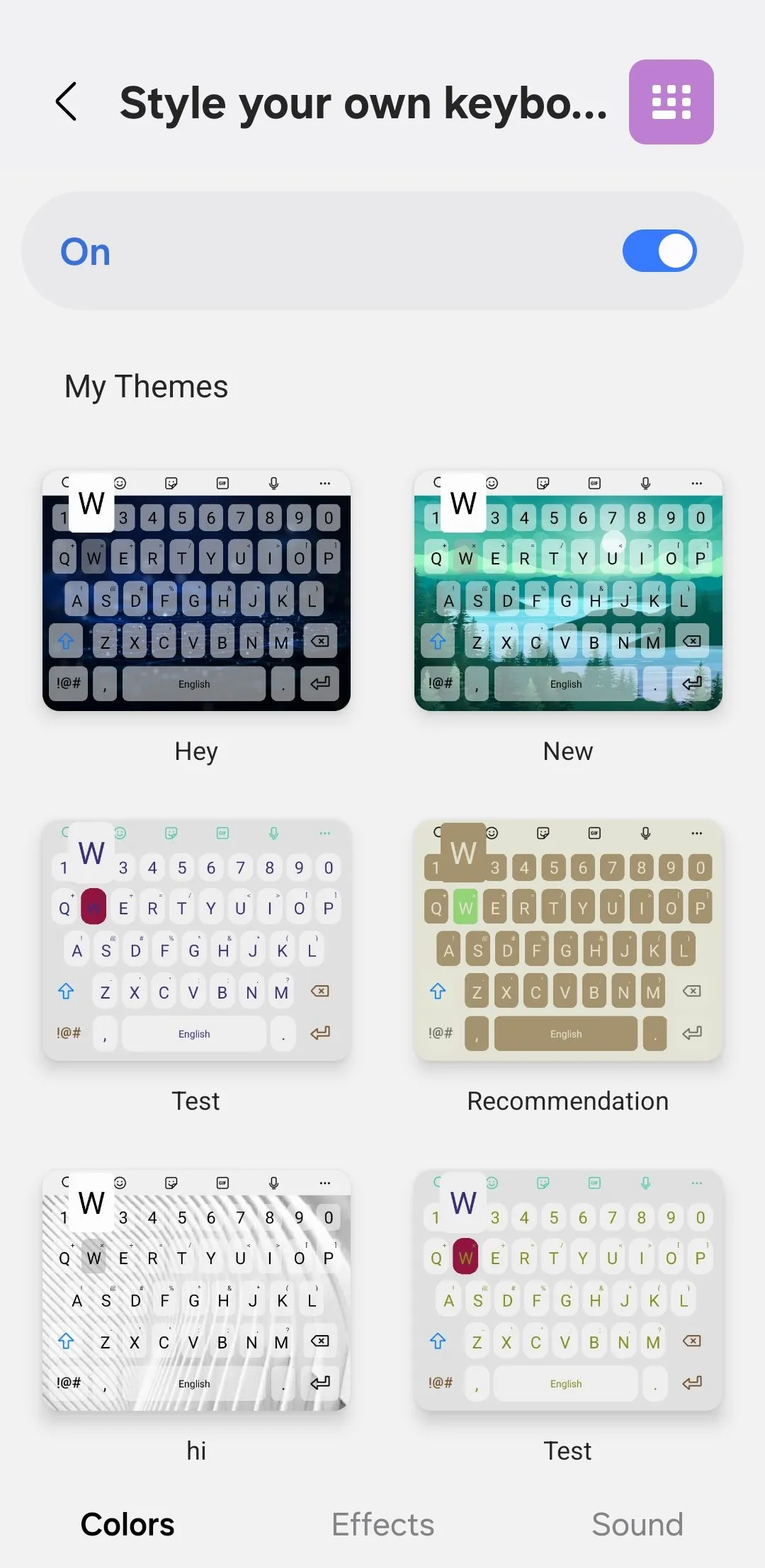 Giao diện tùy chỉnh màu sắc bàn phím trong ứng dụng Keys Cafe, hiển thị các tùy chọn màu nền và hiệu ứng