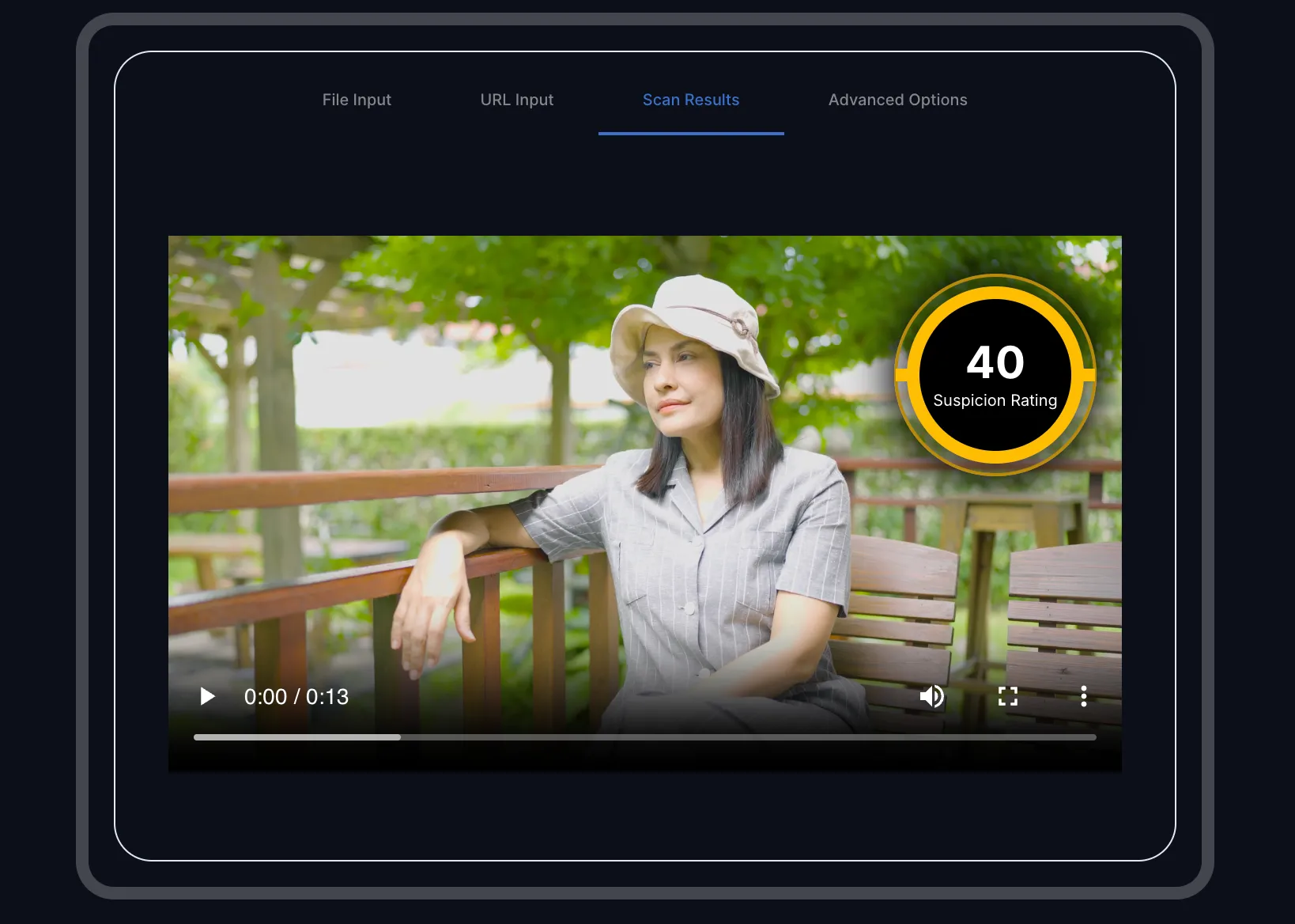 Attestiv.Video hiển thị mức độ nghi ngờ đối với video đã được phân tích