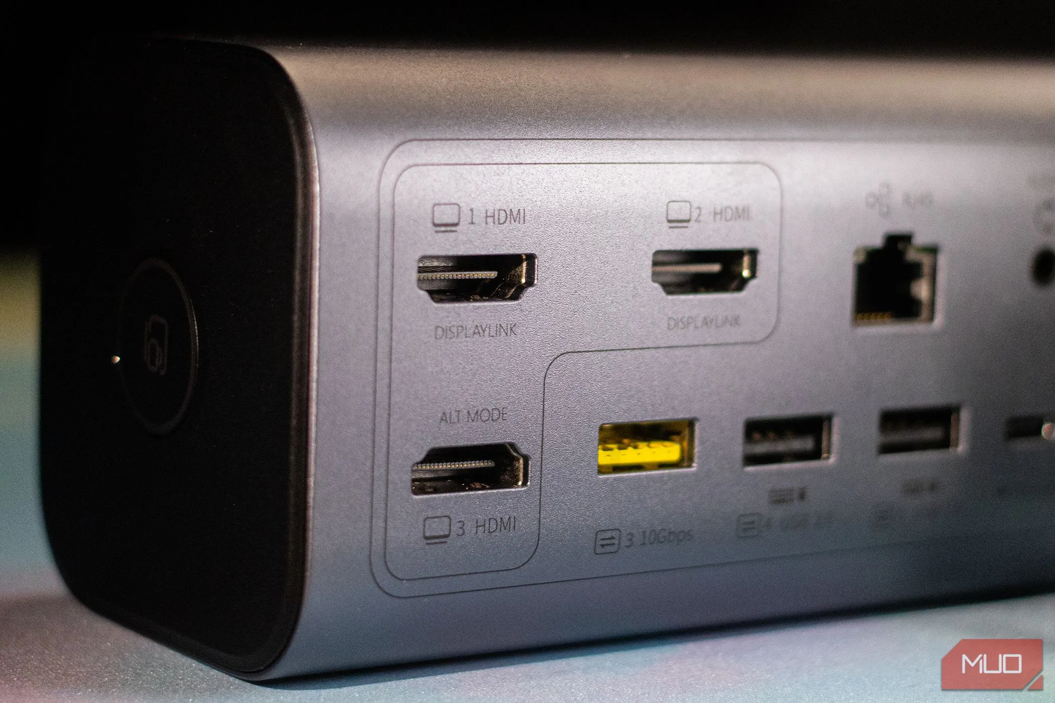 Cận cảnh các cổng HDMI trên Docking Station Baseus Spacemate 11-in-1, hỗ trợ xuất hình ảnh 4K@60Hz