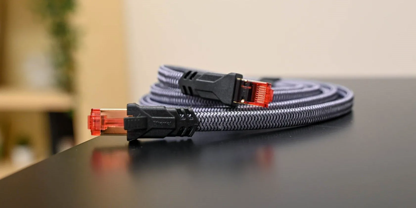 Smart TV Đang Thu Thập Dữ Liệu Của Bạn? Cách Bảo Vệ Quyền Riêng Tư Hiệu Quả Nhất