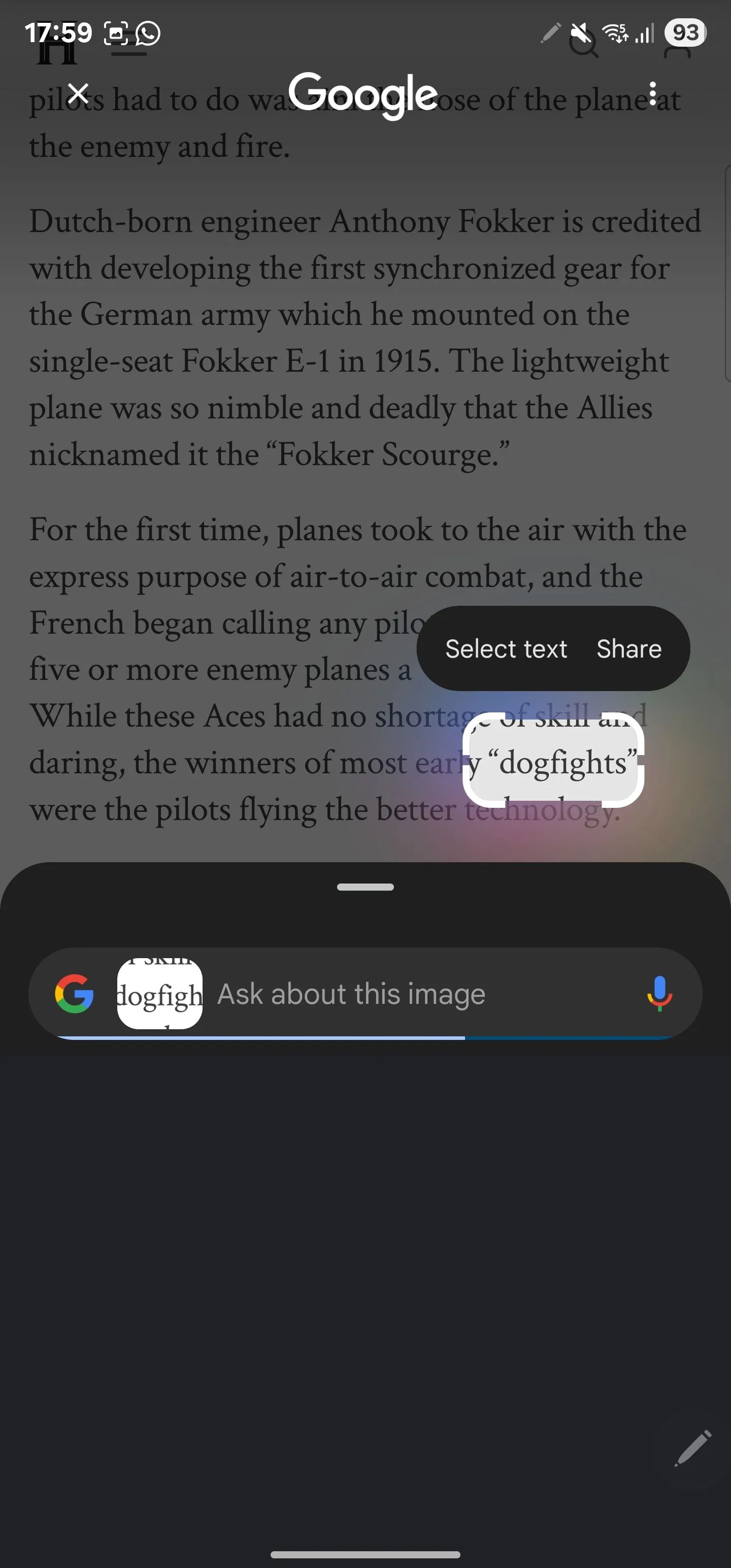 Chọn một từ trên màn hình điện thoại Galaxy để tra cứu định nghĩa bằng Circle to Search.