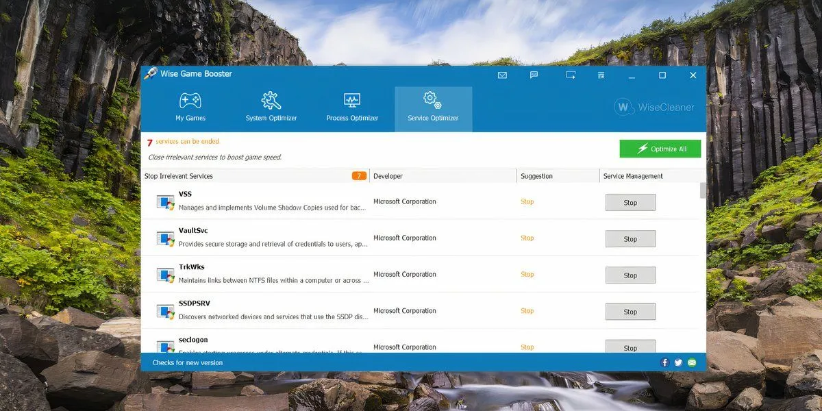 Cửa sổ Service Optimizer trong Wise Game Booster trên Windows 11, đề xuất các dịch vụ hệ thống có thể tắt để tăng tài nguyên cho game.