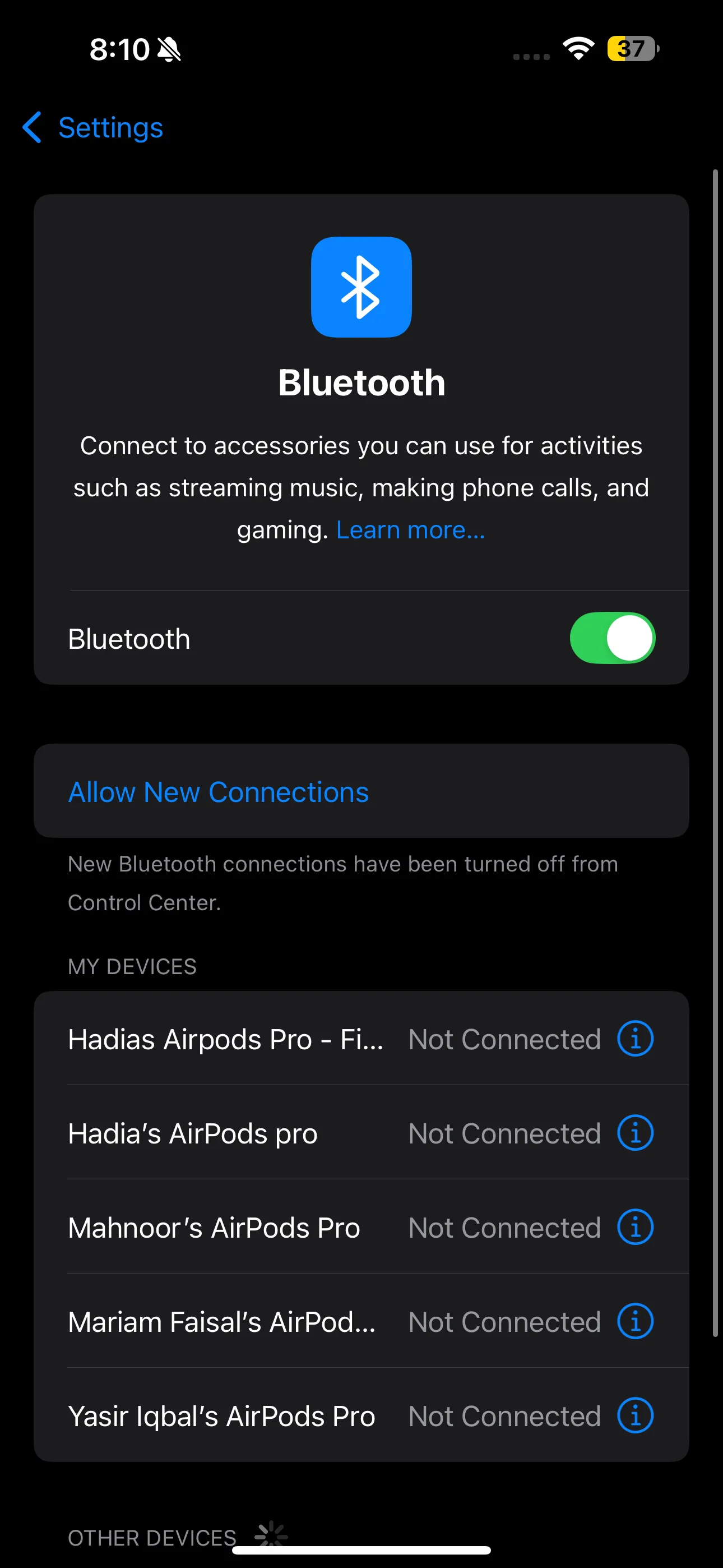 Giao diện cài đặt Bluetooth trên iPhone hiển thị thông tin AirPods