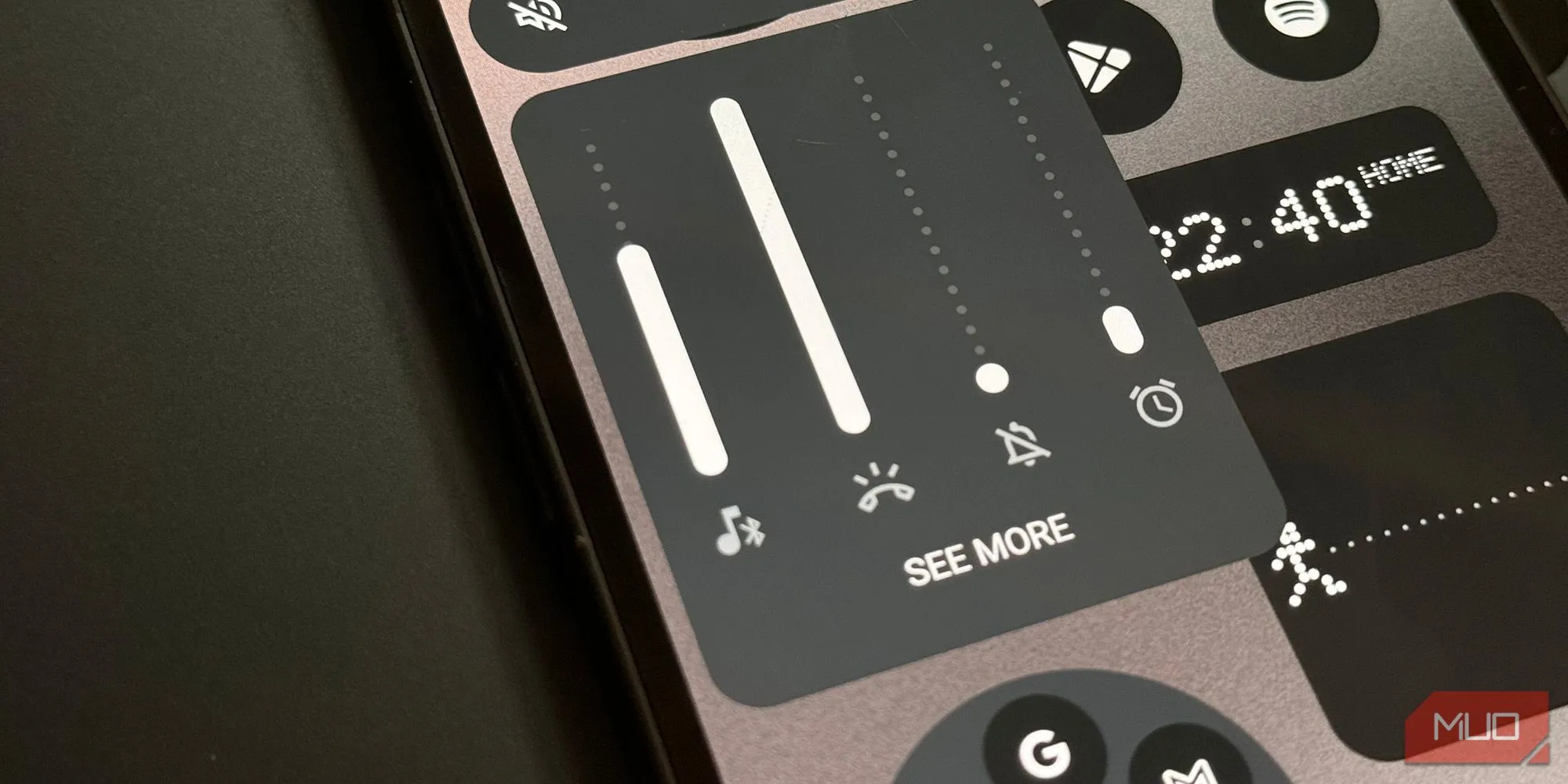 Giao diện điều khiển âm lượng chi tiết trên Android 15, cho phép tùy chỉnh riêng biệt từng loại âm thanh