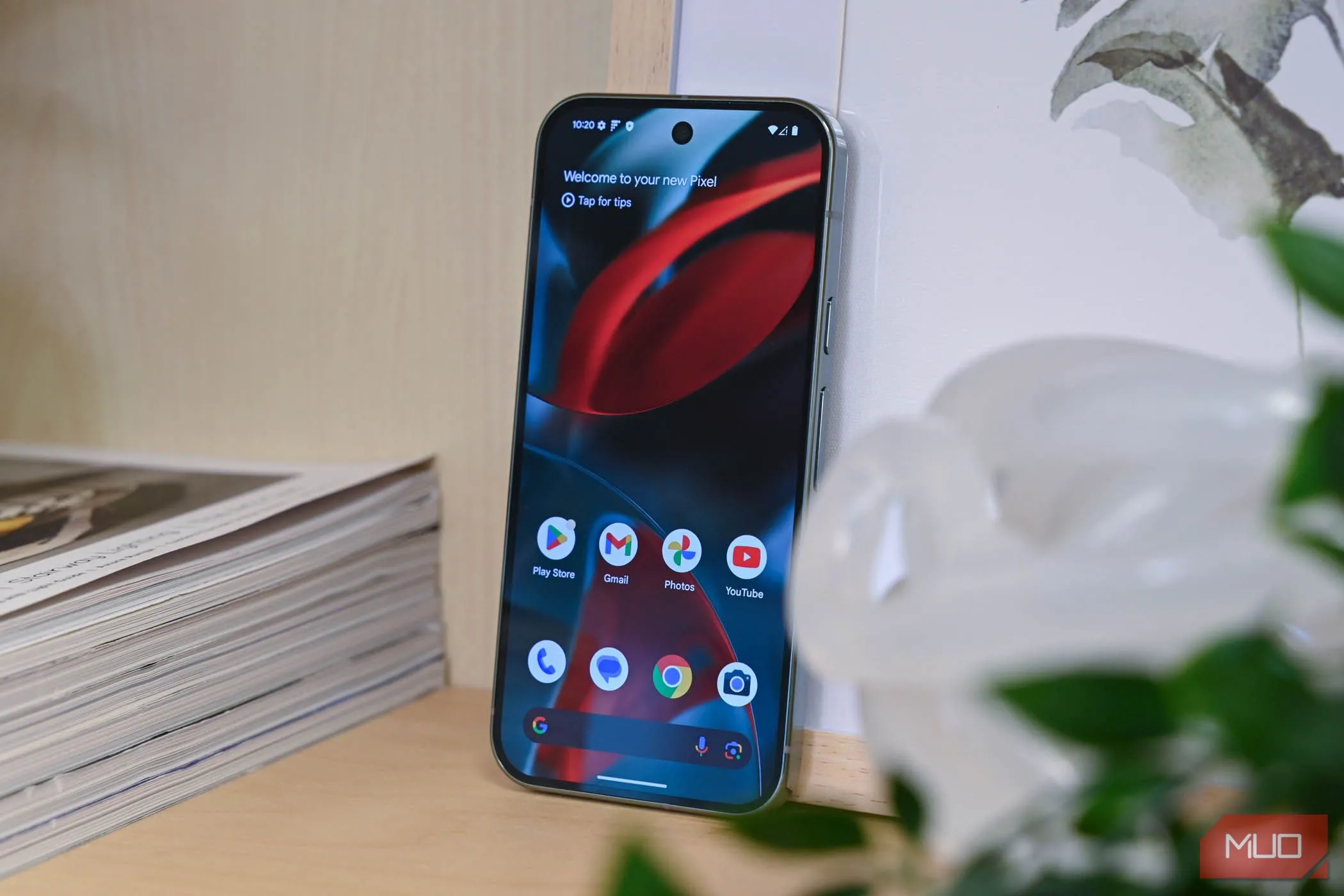 Giao diện màn hình khóa Android với thông báo yêu cầu mở khóa để truy cập đầy đủ tính năng và dữ liệu sau khi khởi động lại, minh họa tính năng bảo mật BFU trên Pixel 9 Pro