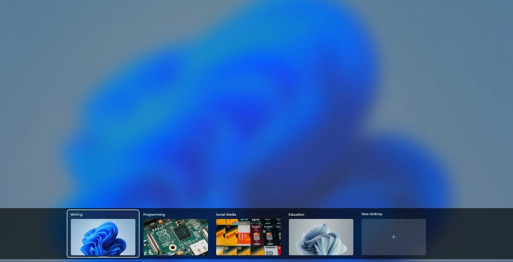 Giao diện quản lý các màn hình ảo (Virtual Desktops) trên Windows qua Task View