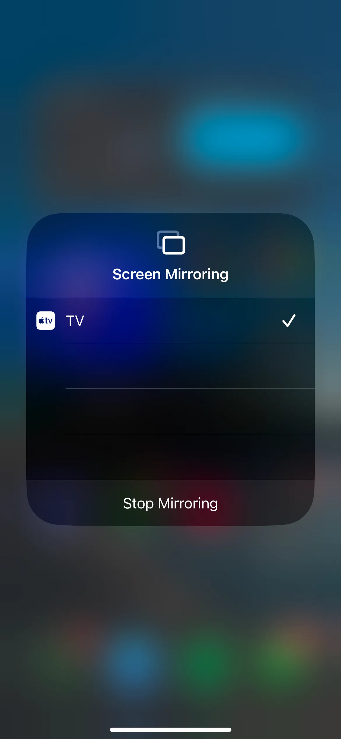 Giao diện tùy chọn Phản chiếu màn hình (Screen Mirroring) trên iPhone, hiển thị thiết bị Apple TV để kết nối