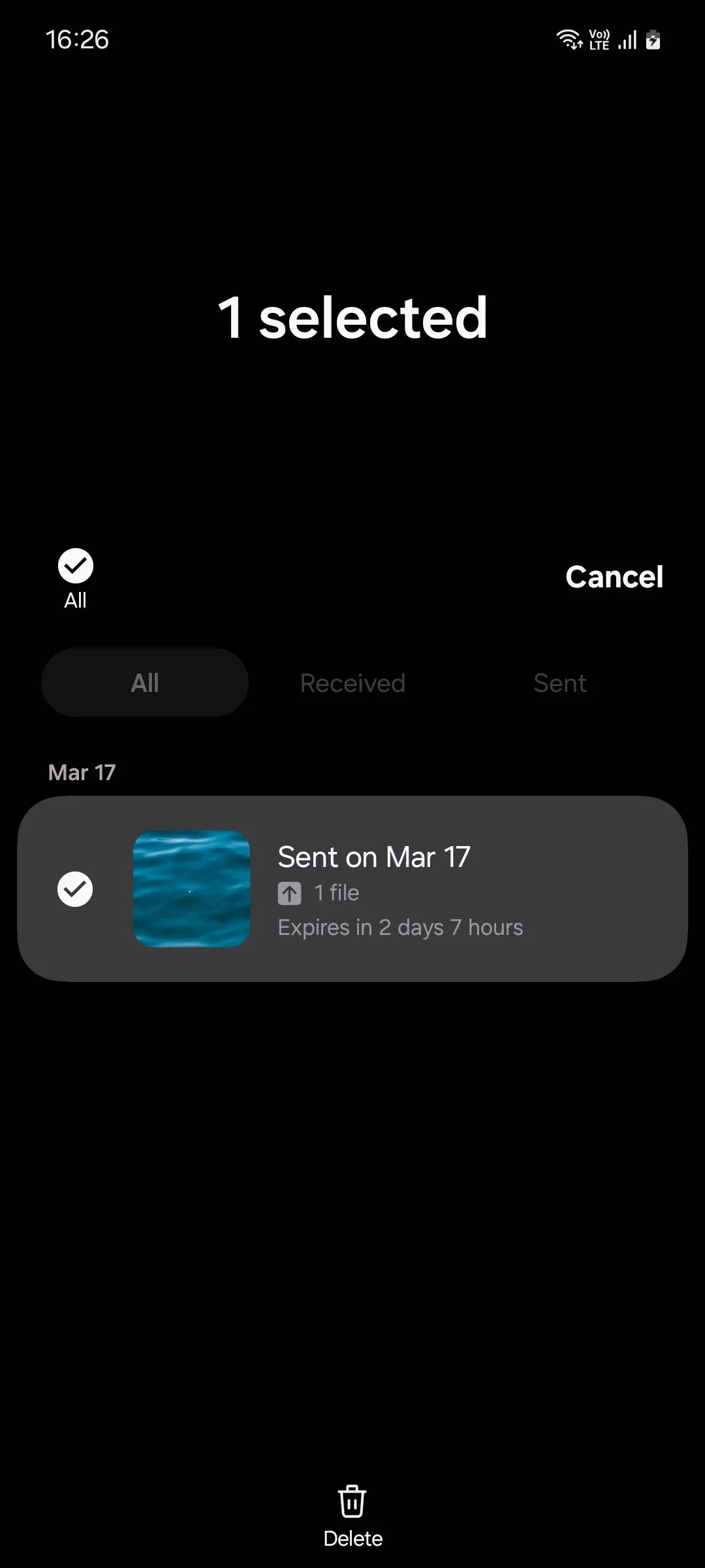 Màn hình lịch sử chia sẻ Quick Share trên Samsung One UI 6.1 hiển thị tùy chọn xóa file