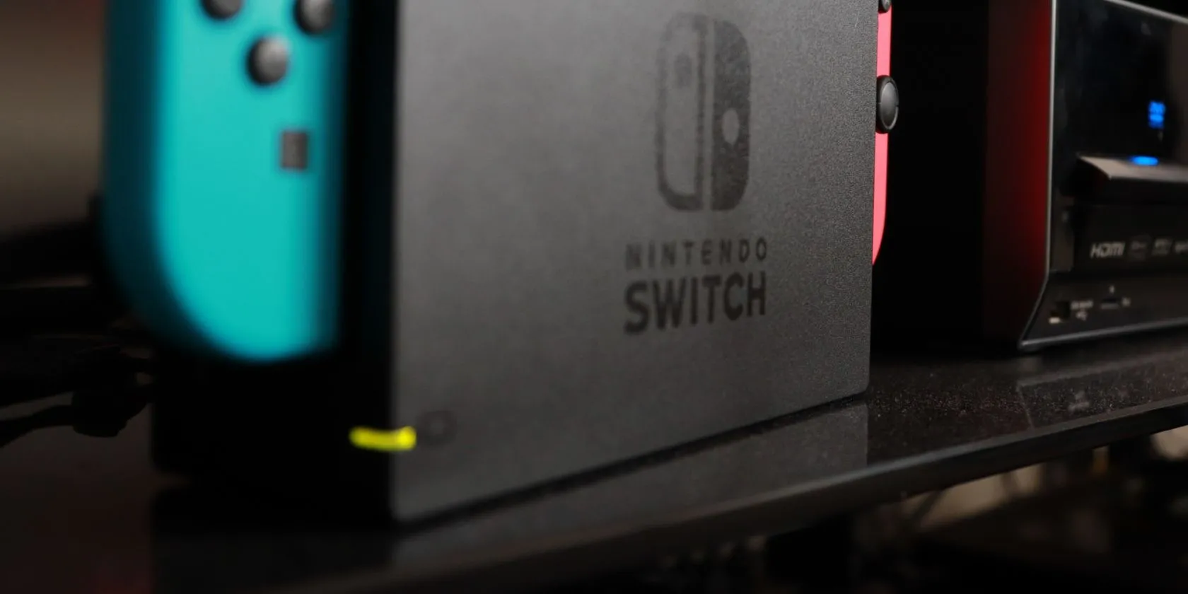 Máy chơi game Nintendo Switch kết nối qua HDMI-CEC