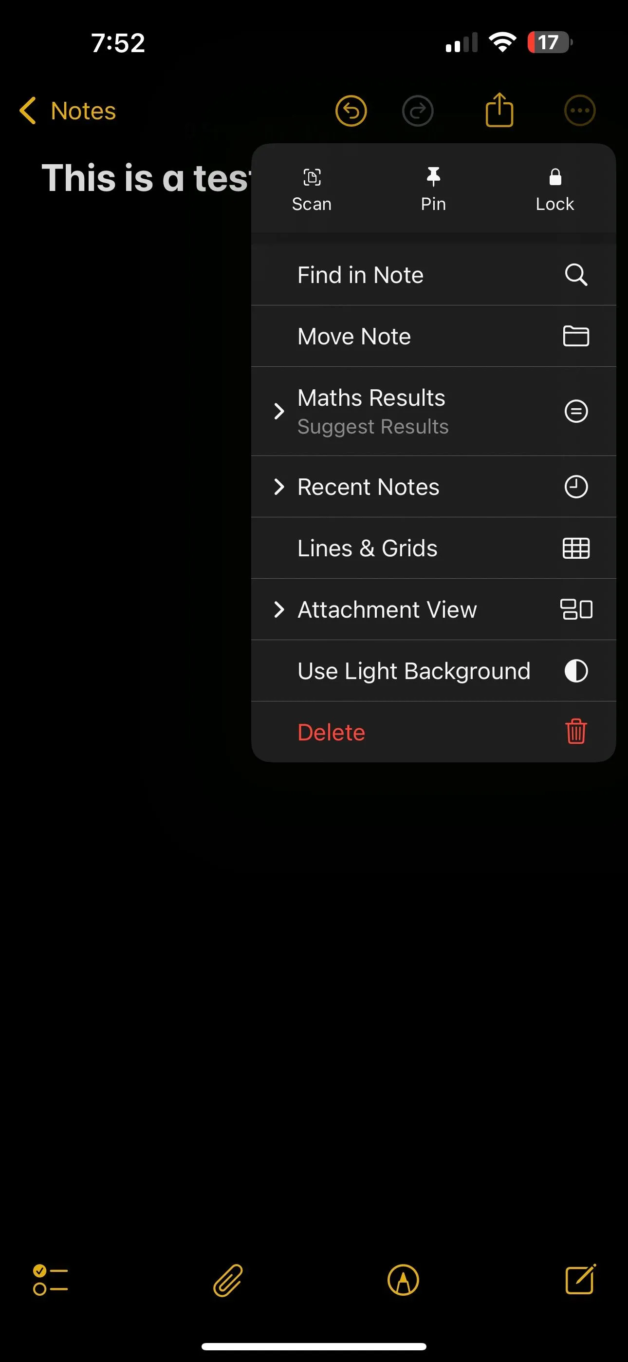 Menu ba chấm trên ứng dụng Ghi chú iPhone hiển thị tùy chọn 'Ghi chú Gần đây'.