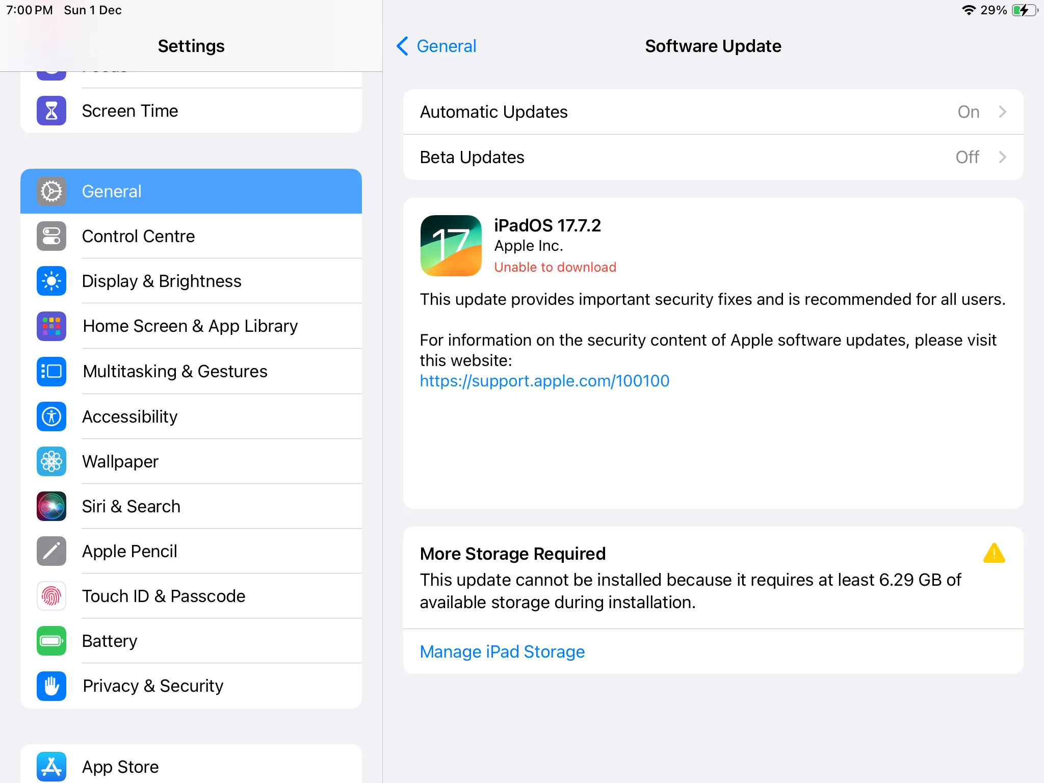 Menu cập nhật phần mềm iPadOS hiển thị phiên bản iPadOS 17 sẵn có, cho thấy khả năng tương thích hệ điều hành của iPad.