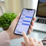 Người dùng iPhone đang trải nghiệm iMessage mượt mà