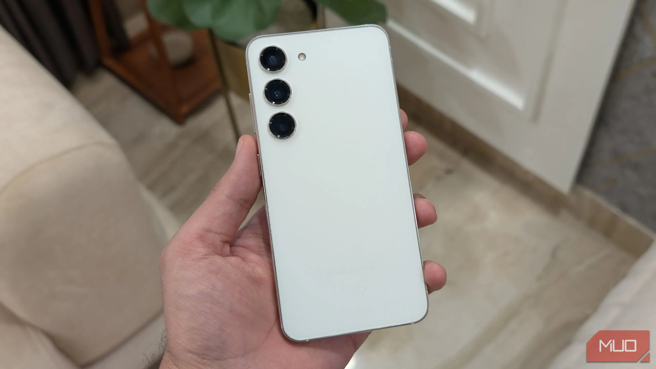 Samsung Galaxy S23 trên tay người dùng
