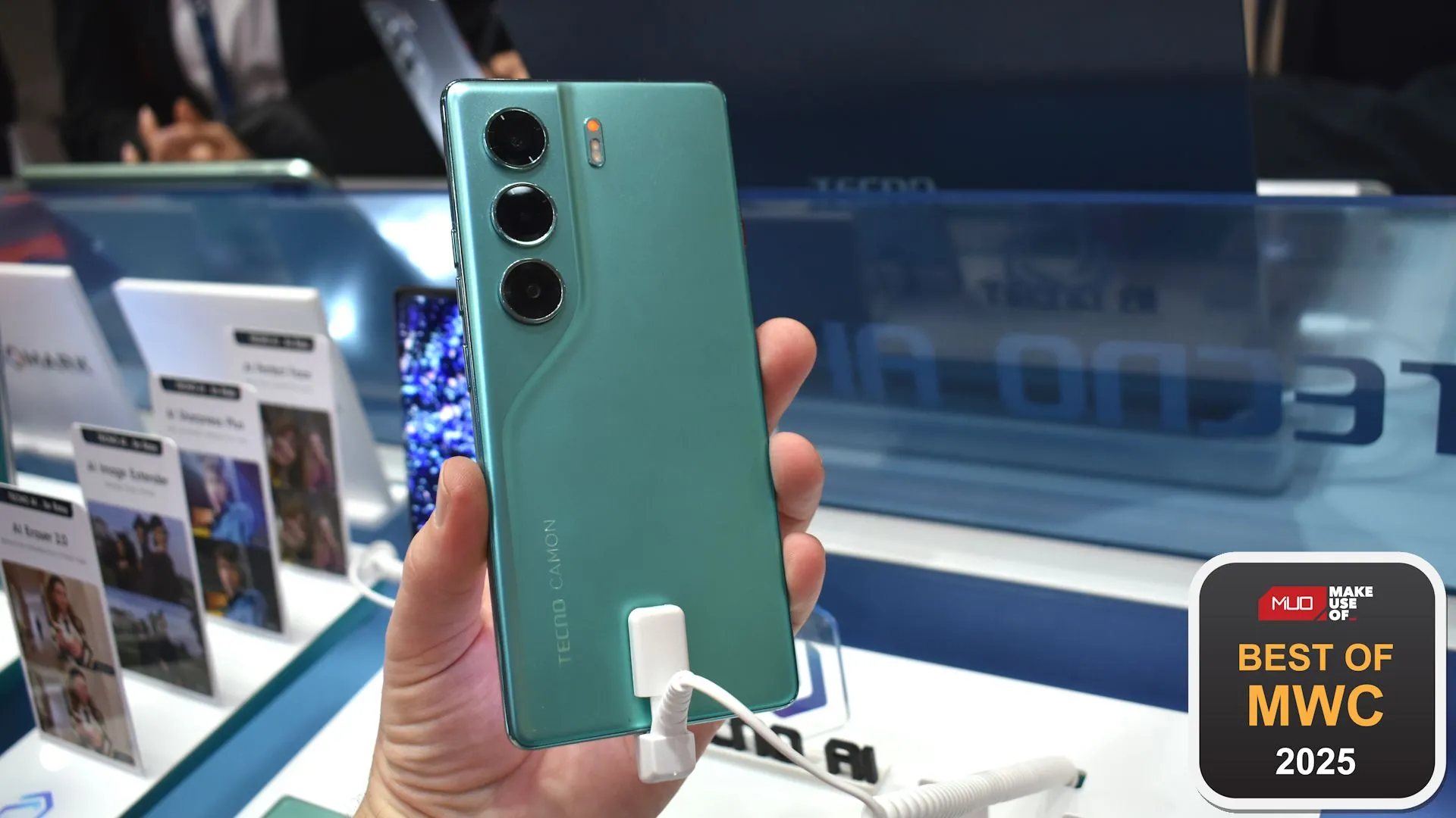 Smartphone Tecno Camon 40 Pro 5G tại MWC 2025, nhận giải thưởng về chất lượng nhiếp ảnh.