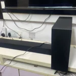 Soundbar Hisense HS2100 và loa siêu trầm không dây, giải pháp nâng cấp âm thanh TV giá rẻ.