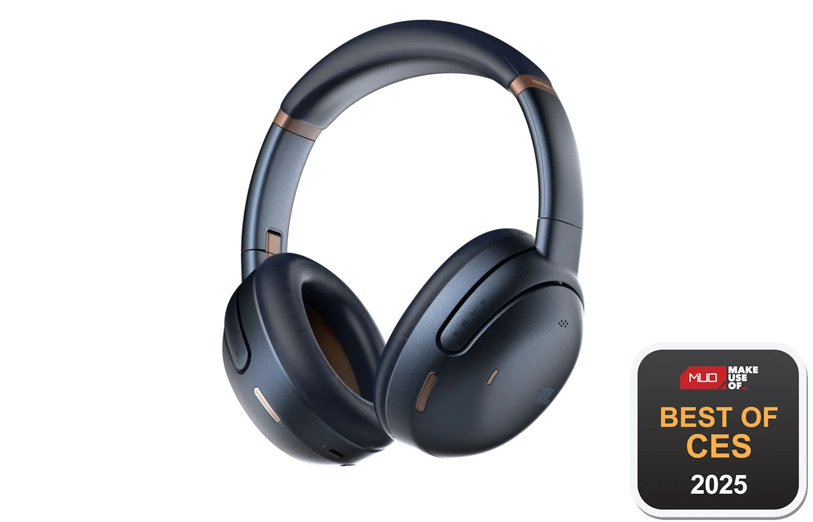 Tai nghe chống ồn JBL Tour One M3 màu đen cùng với bộ phát không dây JBL Smart Tx, nhận giải thưởng tại CES 2025.