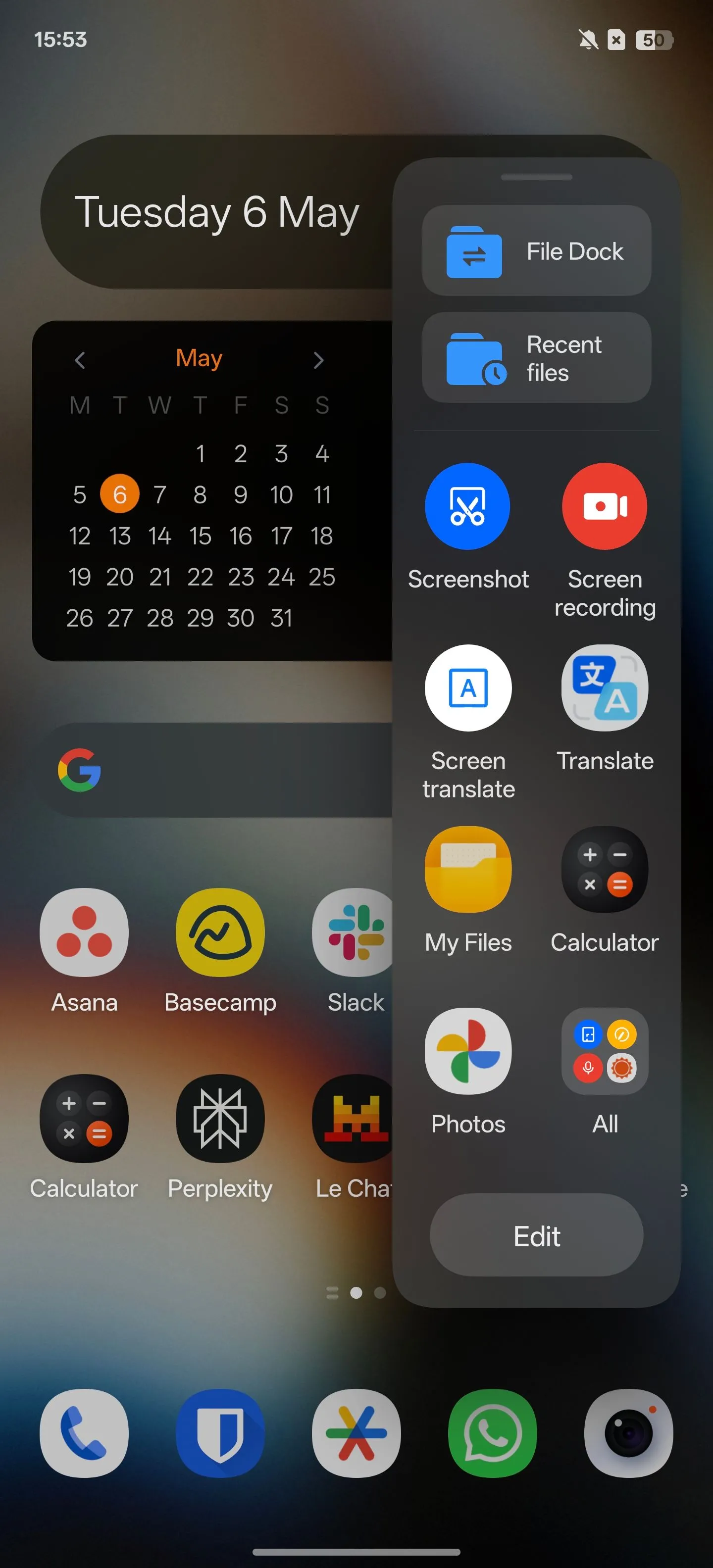 Thanh công cụ thông minh trên màn hình chính của điện thoại OnePlus.