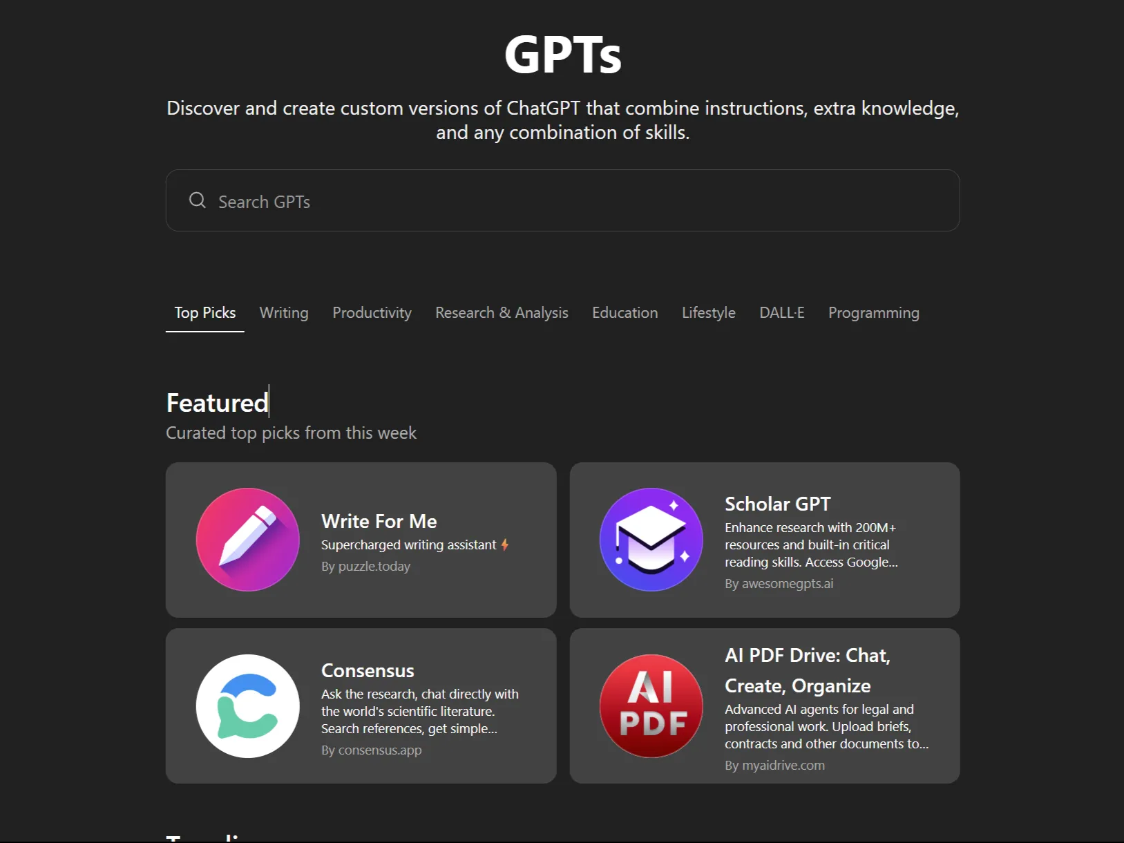 Thẻ Custom GPTs trong ứng dụng web ChatGPT hiển thị các GPT nổi bật