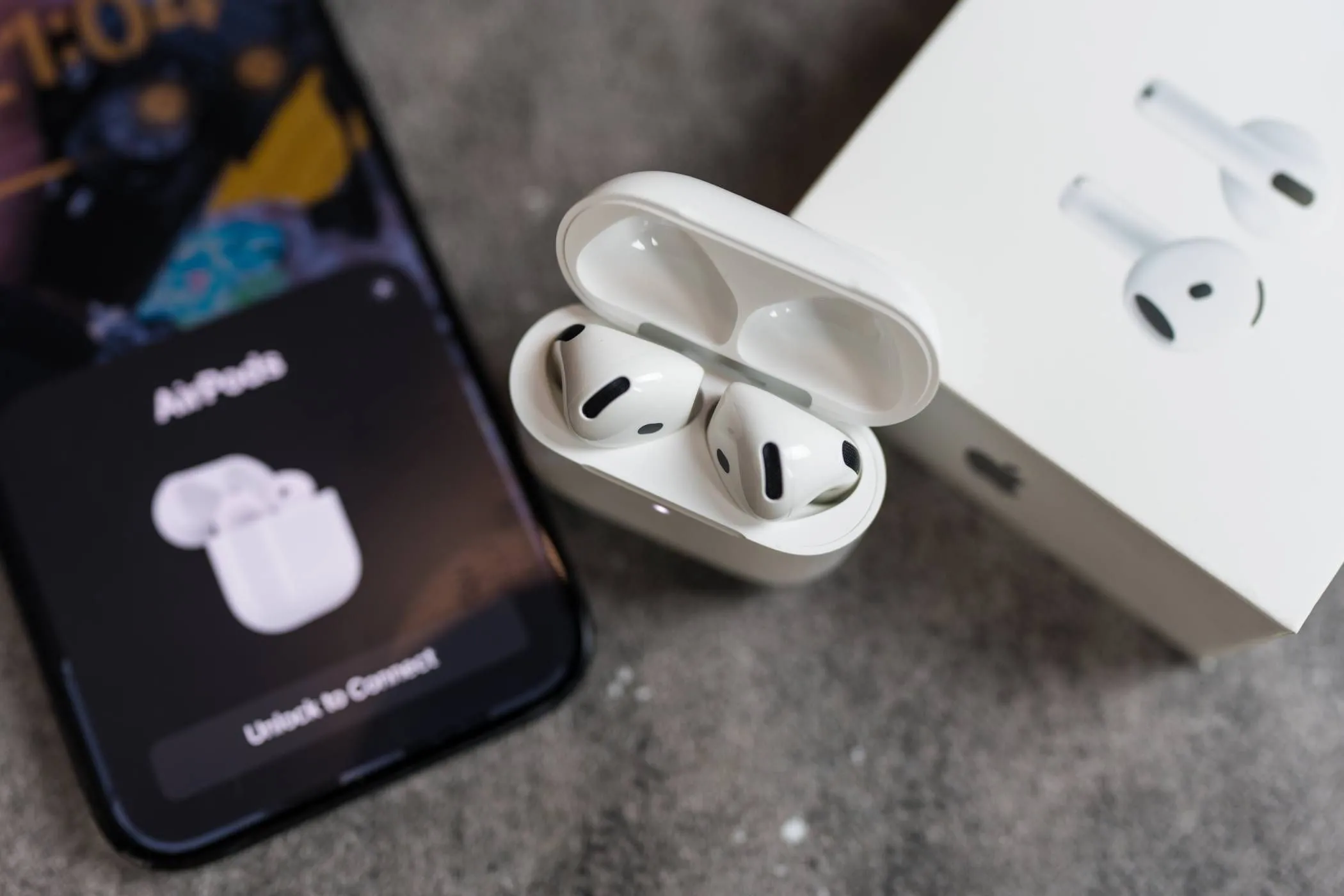 Thiết lập AirPods Pro với iPhone bằng cách chạm, tận dụng công nghệ NFC