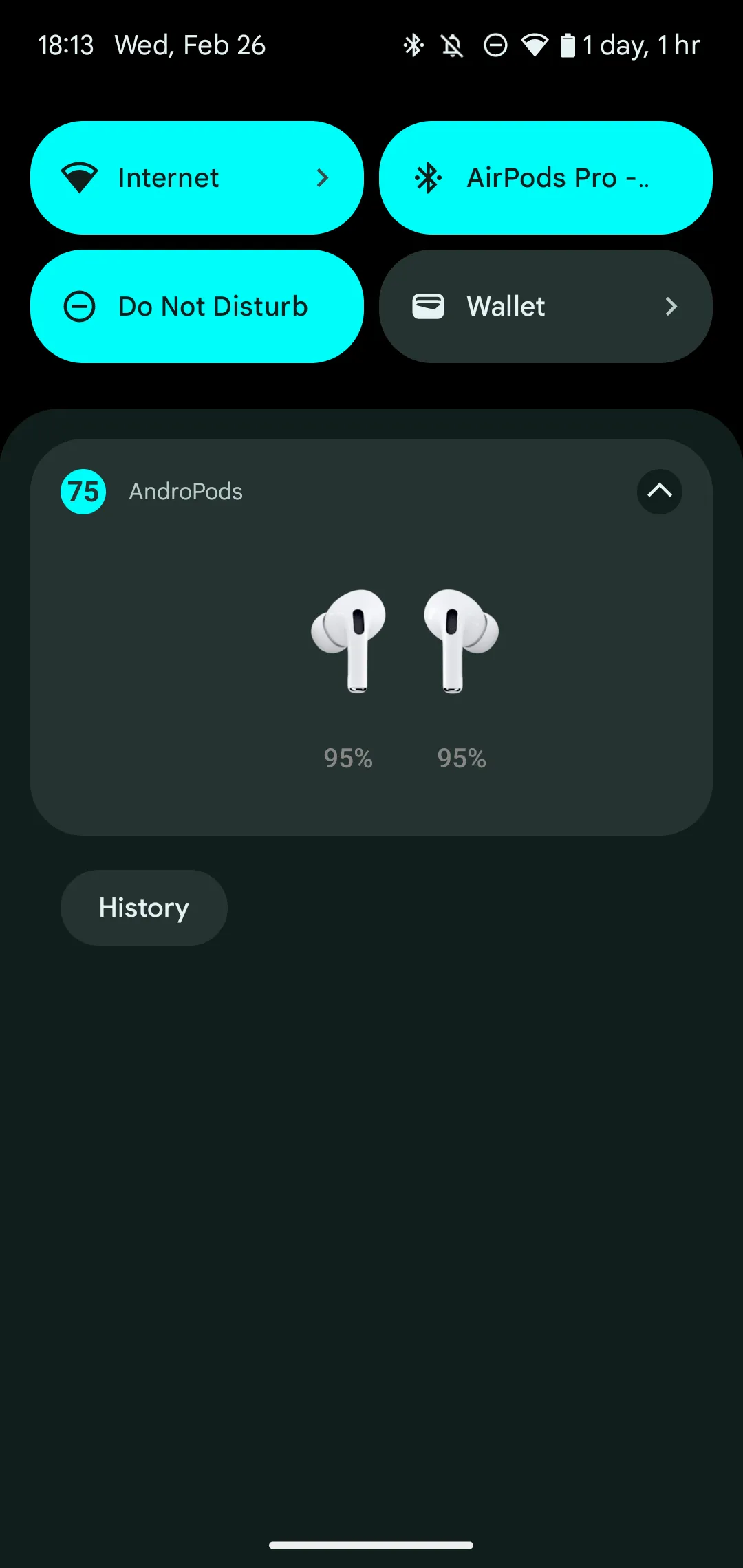 Thông báo trên điện thoại Android hiển thị mức pin của AirPods và hộp sạc thông qua ứng dụng AndroPods