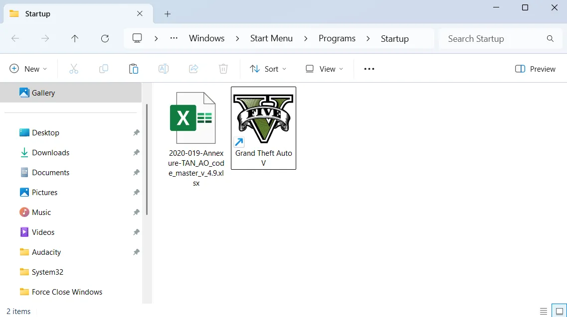 Thư mục Khởi động (Startup folder) của Windows, hiển thị các ứng dụng hoặc tệp sẽ tự động chạy khi người dùng đăng nhập.