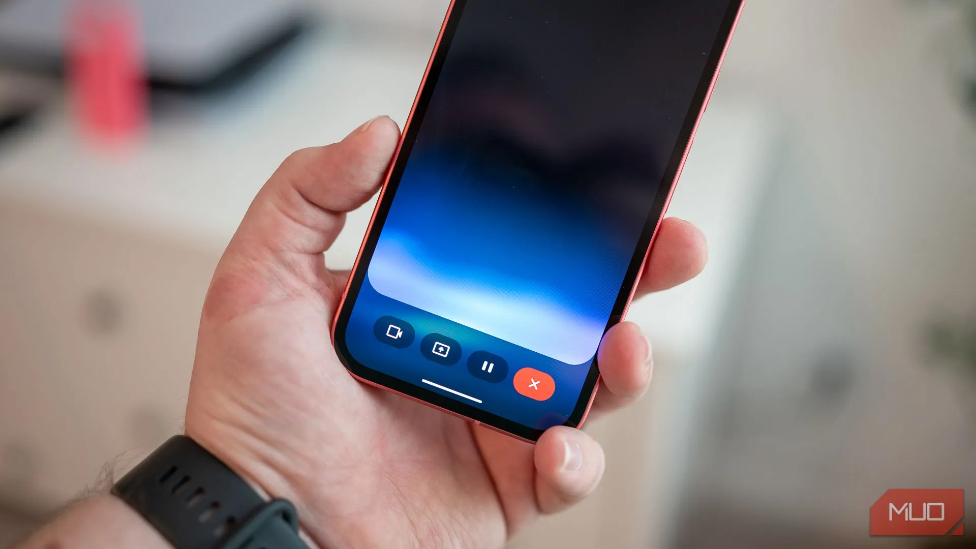 Trải nghiệm Gemini Live trên Google Pixel 9a, thể hiện khả năng tương tác AI trực tiếp.