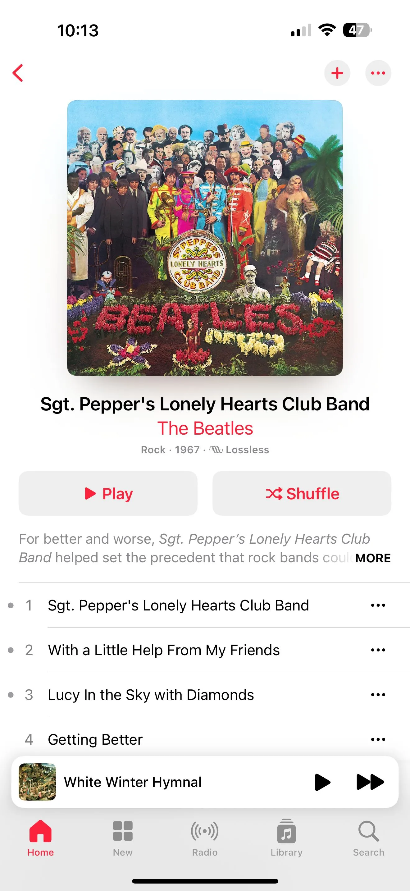 Trang album Apple Music hiển thị giao diện tạo đài phát thanh từ bài hát.