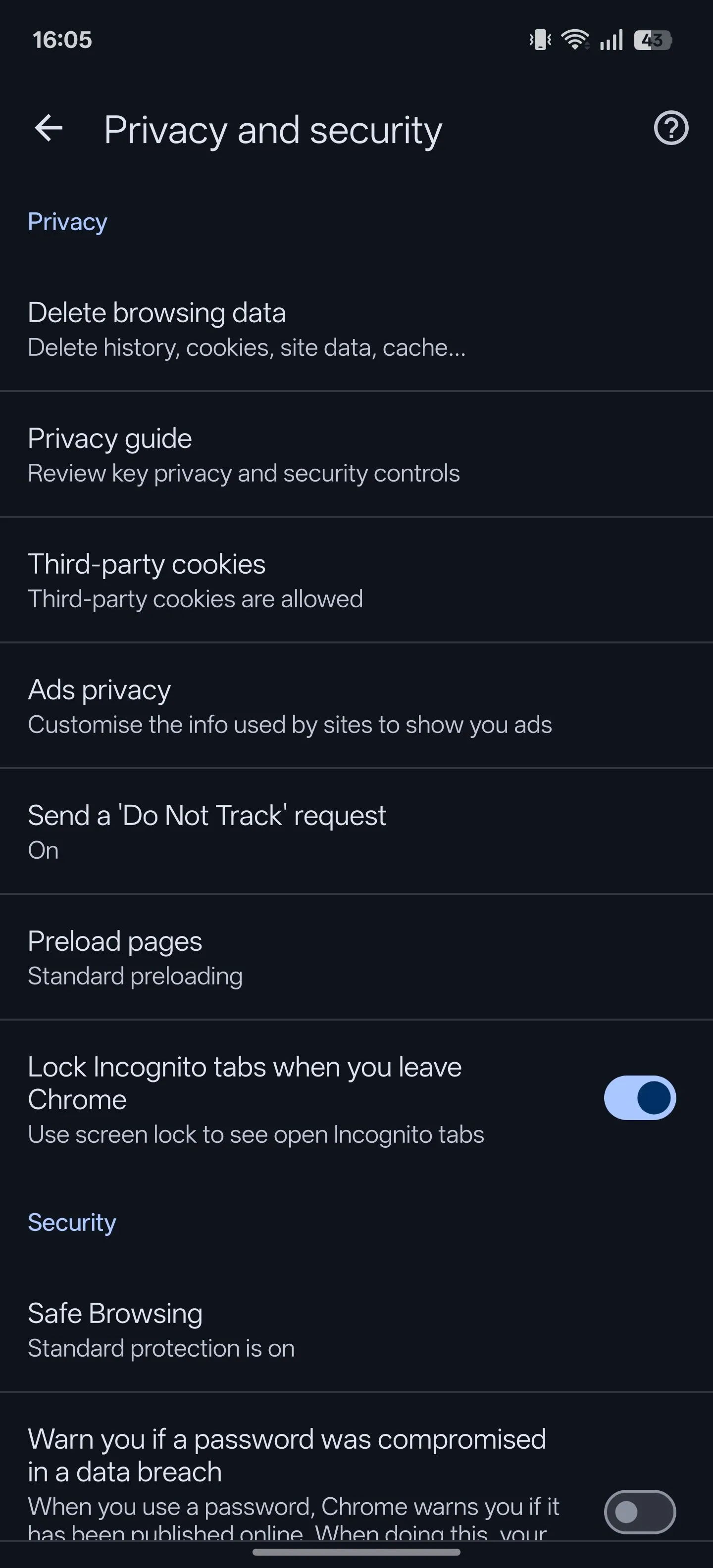 Tùy chọn &quot;Khóa các tab ẩn danh khi bạn thoát Chrome&quot; (Lock Incognito tabs when you leave Chrome) đã được bật trong cài đặt quyền riêng tư của Chrome Android.