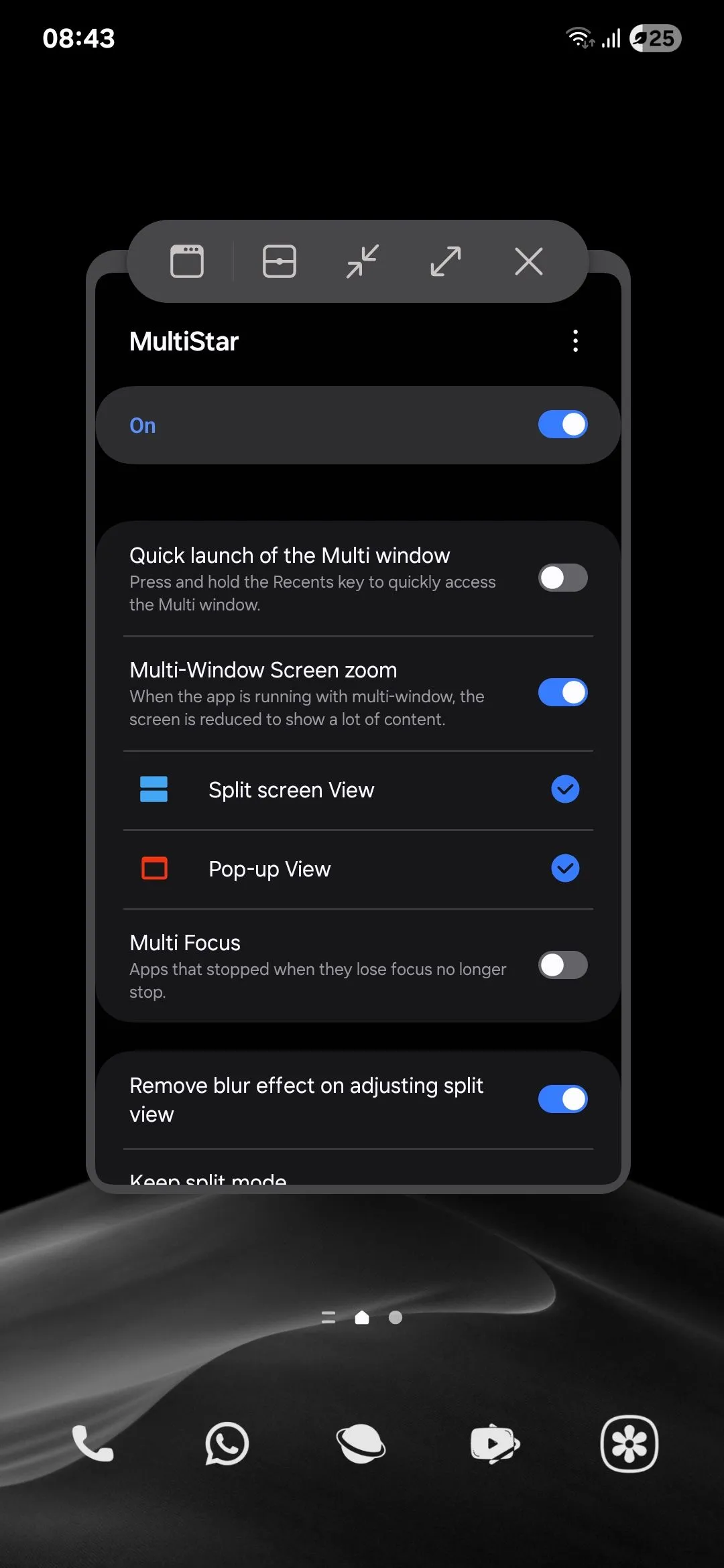 Ứng dụng hiển thị ở chế độ cửa sổ pop-up trên Samsung Galaxy sau khi kích hoạt MultiStar, giúp thu nhỏ font chữ để xem được nhiều nội dung hơn.