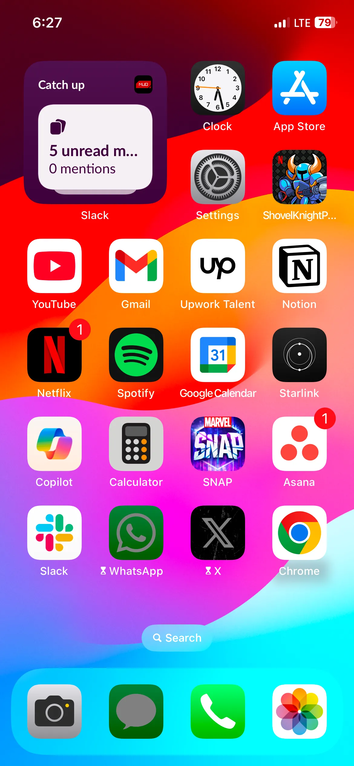 Widget Slack hiển thị số lượng tin nhắn và lượt nhắc chưa đọc của các không gian làm việc trên iPhone